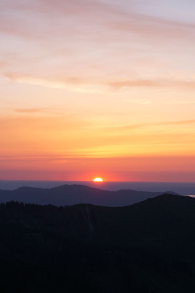 Artikelbild Sonnenuntergang vom Gipfel des Roßstein im Mangfallgebirge