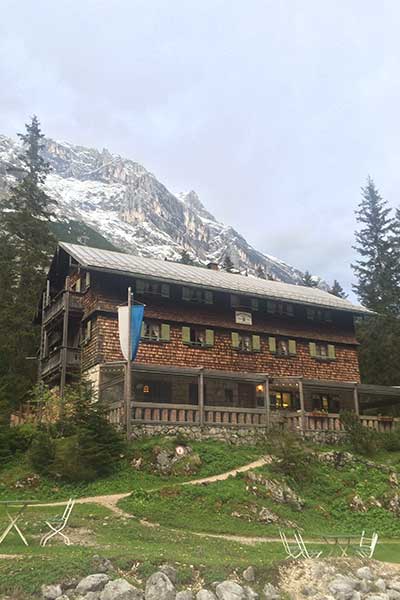 Artikelbild Reintalangerhütte im Zugspitzgebiet